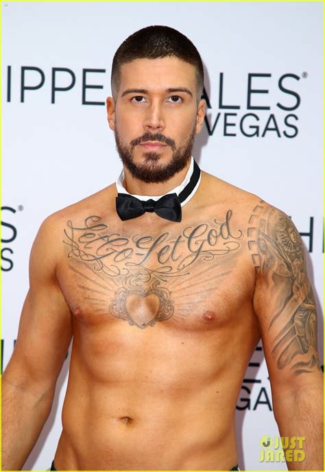 Jersey Shore Star Vinny Guadagnino Goes Fully Nude in Leaked ...